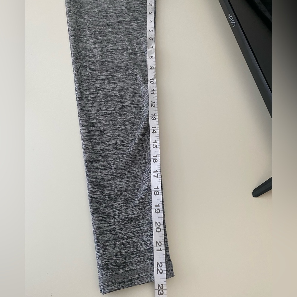 Girls Size M ( 10-12) DSG Brand Stars Leggings Wide Waistband poly… - Picture 8 of 9